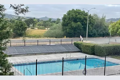 14 Scottsdale Way, Novato, CA 94947 - Photo 2