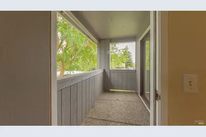 14 Scottsdale Way, Novato, CA 94947 - Photo 22