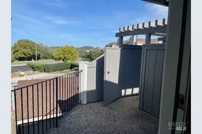 14 Scottsdale Way, Novato, CA 94947 - Photo 2