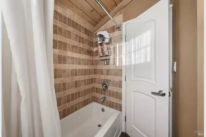 12620 Lakeshore Drive, Clearlake, CA 95422 - Photo 26