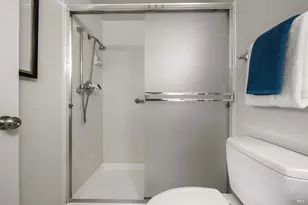 333 Twin Lakes Dr, Santa Rosa, CA 95409 - Photo 14