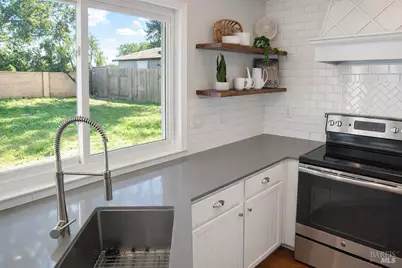 454 Harvest Circle, Vacaville, CA 95687 - Photo 12