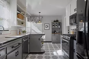 2021 Spring Creek Dr, Santa Rosa, CA 95405 - Photo 16