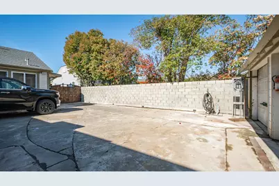 712 E Washington Street, Petaluma, CA 94952 - Photo 26