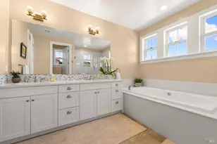 132 Loch Lomond Dr, San Rafael, CA 94901 - Photo 24