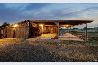 23180 Maffei Road, Sonoma, CA 95476 - Photo 10