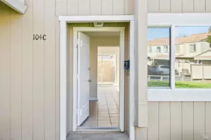 104 Oliva Ct, Novato, CA 94947 - Photo 1