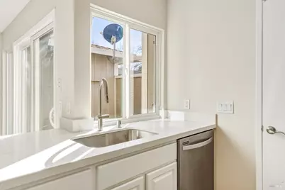 104 Oliva Court #C, Novato, CA 94947 - Photo 6