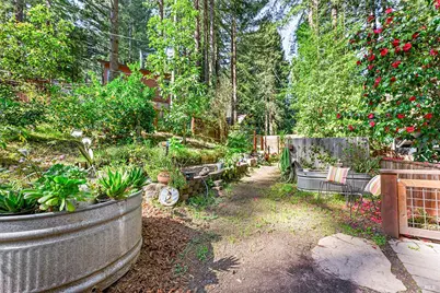 17450 Summit Avenue, Guerneville, CA 95446 - Photo 38