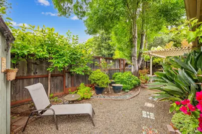 333 Orangewood Drive, Healdsburg, CA 95448 - Photo 28