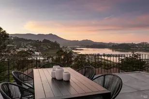 100 Eden Roc Dr, Sausalito, CA 94965 - Photo 2