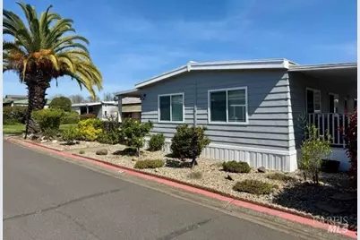 63 Hacienda Drive, Napa, CA 94558 - Photo 2