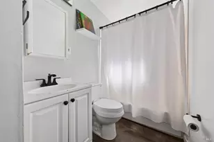 635 S Minahen St, Napa, CA 94559 - Photo 8