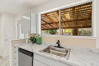 1829 Wright Street, Santa Rosa, CA 95404 - Photo 14