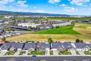 360 Grand Canyon Dr, Vacaville, CA 95687 - Photo 10