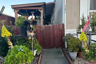 121 Century Ct, Fairfield, CA 94533 - Photo 2