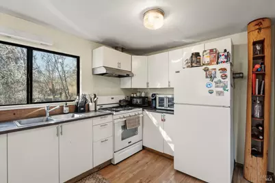 44250 Lakeview Avenue, Laytonville, CA 95454 - Photo 6