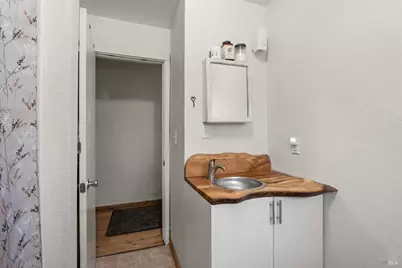 44250 Lakeview Avenue, Laytonville, CA 95454 - Photo 12