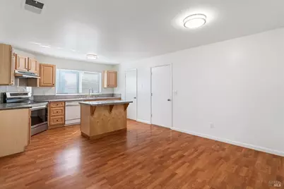 1555 W 3rd Street, Santa Rosa, CA 95401 - Photo 6