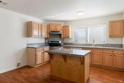 1555 W 3rd Street, Santa Rosa, CA 95401 - Photo 8