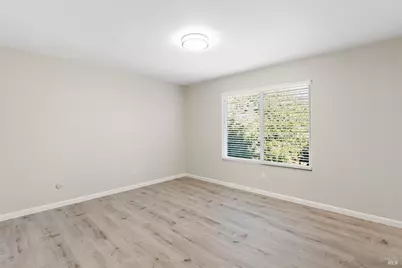 1555 W 3rd Street, Santa Rosa, CA 95401 - Photo 28