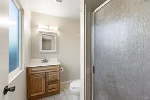 1555 W 3rd St, Santa Rosa, CA 95401 - Photo 30