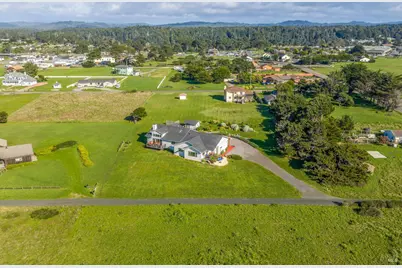 19251 Monterey Avenue, Fort Bragg, CA 95437 - Photo 38