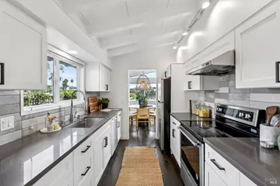 24 Porto Bello Drive, San Rafael, CA 94901 - Photo 20