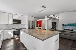 212 Eaton Ct, Benicia, CA 94510 - Photo 8