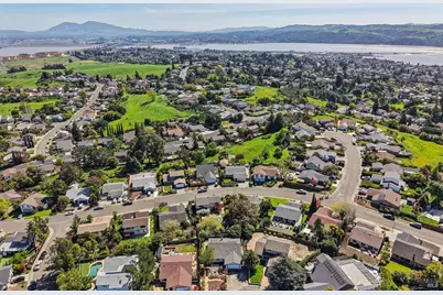 212 Eaton Court, Benicia, CA 94510 - Photo 60