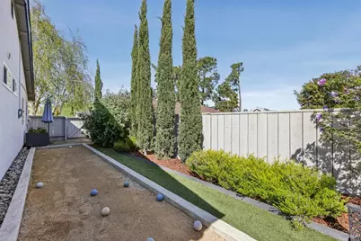 212 Eaton Court, Benicia, CA 94510 - Photo 6