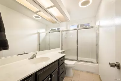 2545 Vista Grande, Fairfield, CA 94534 - Photo 46