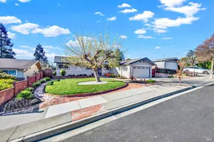 241 Blue Ridge Dr, Martinez, CA 94553 - Photo 2