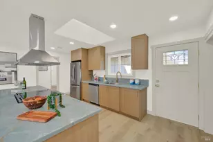 241 Blue Ridge Dr, Martinez, CA 94553 - Photo 14