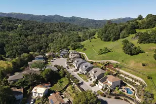 35 Pearl Ct, Novato, CA 94947 - Photo 2