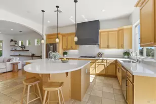 35 Pearl Ct, Novato, CA 94947 - Photo 4