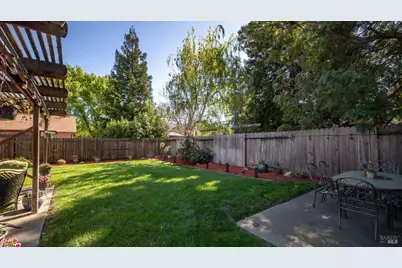 202 Songbird Court, Vacaville, CA 95687 - Photo 44