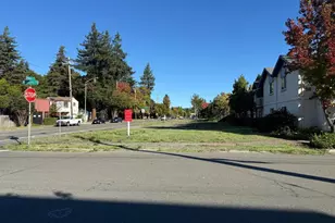 1102 North St, Santa Rosa, CA 95404 - Photo 4