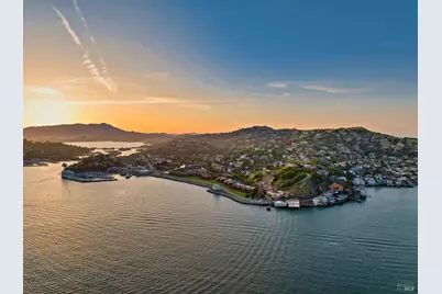 2002 Paradise Drive, Tiburon, CA 94920 - Photo 40