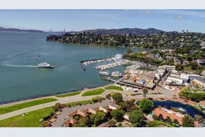 2002 Paradise Drive, Tiburon, CA 94920 - Photo 44