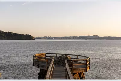 2002 Paradise Drive, Tiburon, CA 94920 - Photo 46