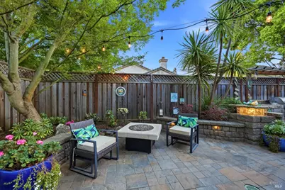 1384 Birdie Drive, Windsor, CA 95492 - Photo 12