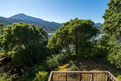 60 Corte Oriental, Greenbrae, CA 94904 - Photo 30