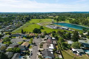 9865 Sun Ray Pl, Windsor, CA 95492 - Photo 30