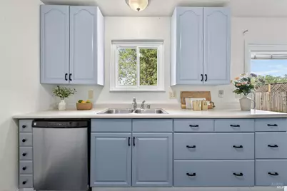 9865 Sunray Place, Windsor, CA 95492 - Photo 16