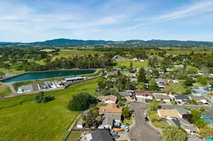 9865 Sun Ray Pl, Windsor, CA 95492 - Photo 32