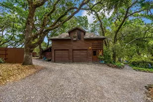 10601 Slattery Rd, Glen Ellen, CA 95442 - Photo 32