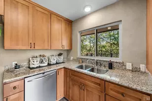 188 Country Club Ln, Napa, CA 94558 - Photo 22