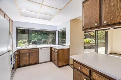 809 Gilardi Drive, Petaluma, CA 94952 - Photo 10