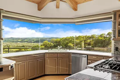 23121 Vineyard Road, Geyserville, CA 95441 - Photo 12